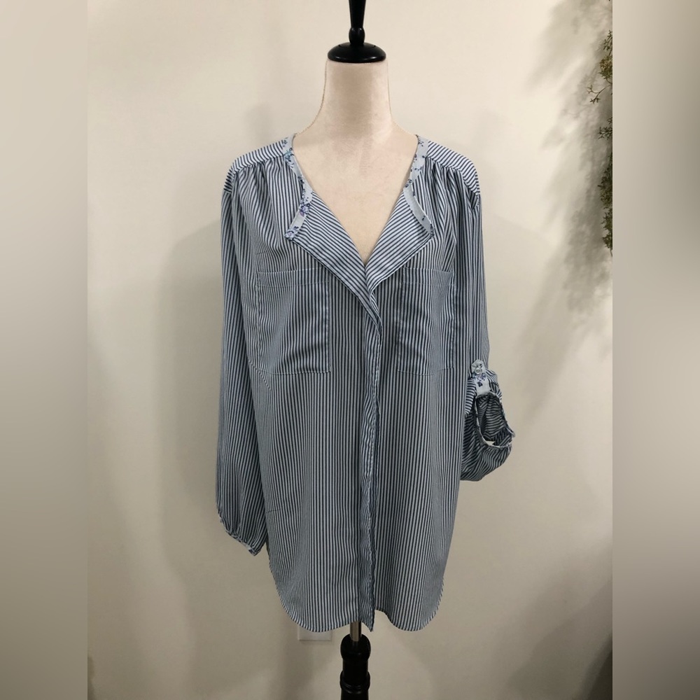 Roamans women’s top